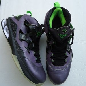 SIZE 12.5. Nike Air Jordan Melo Training Basketball sneakers shoes.